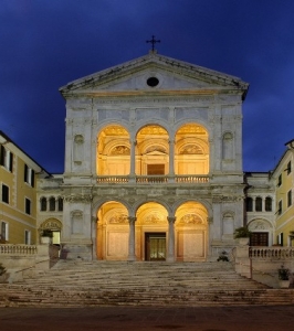 Massa, Cattedrale dei Santi Francesco e Pietro